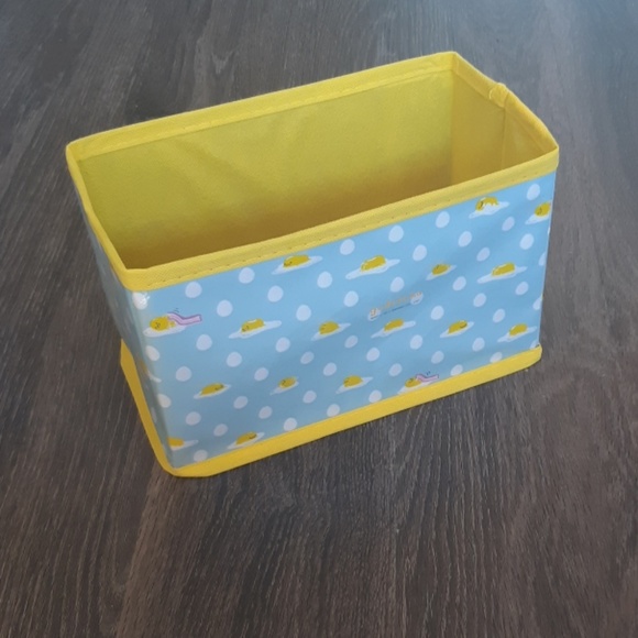 Sanrio Other - 1 HR sale 🎈Gudetama foldable makeup box